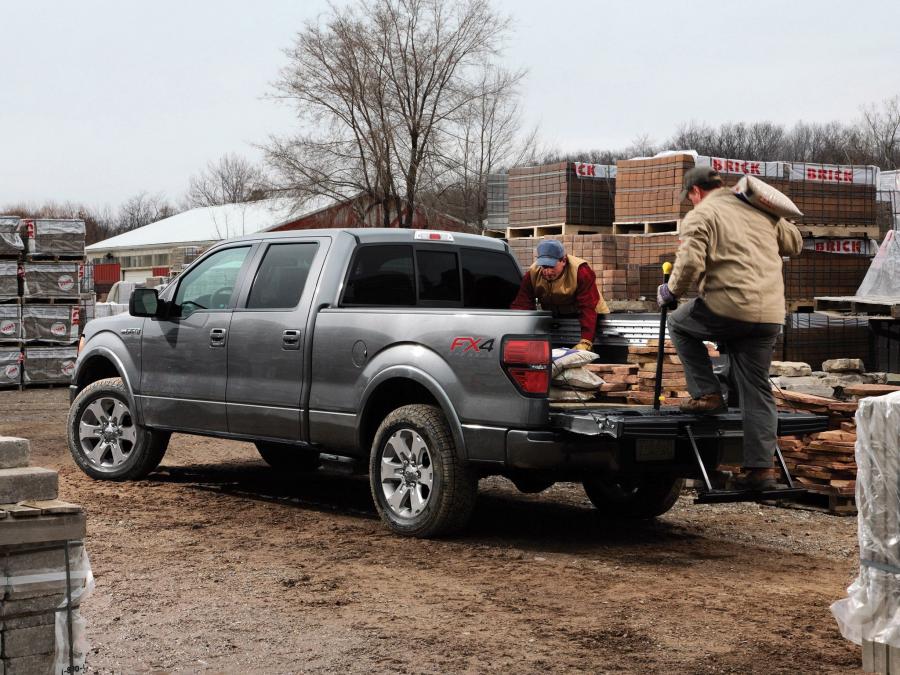  Ford F-150 FX4 SuperCrew 2010 года  (фото 3 из 3)